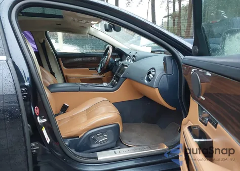 2012 Jaguar Xj Xjl Portfolio z USA, uszkodzony, nr VIN SAJWA2GB8CLV27248